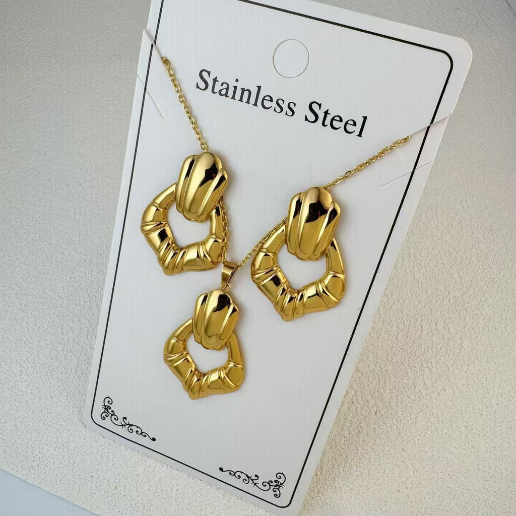 New Stainless Steel Plated 18k Gold Necklace Earring Set