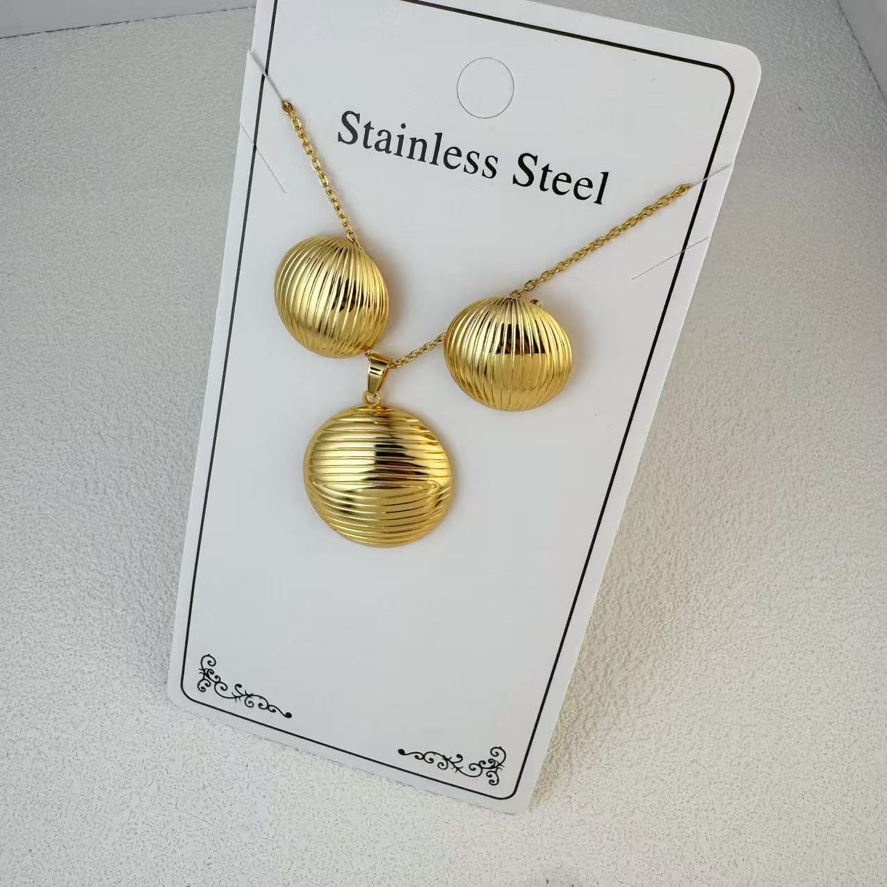 New Stainless Steel Plated 18k Gold Necklace Earring Set