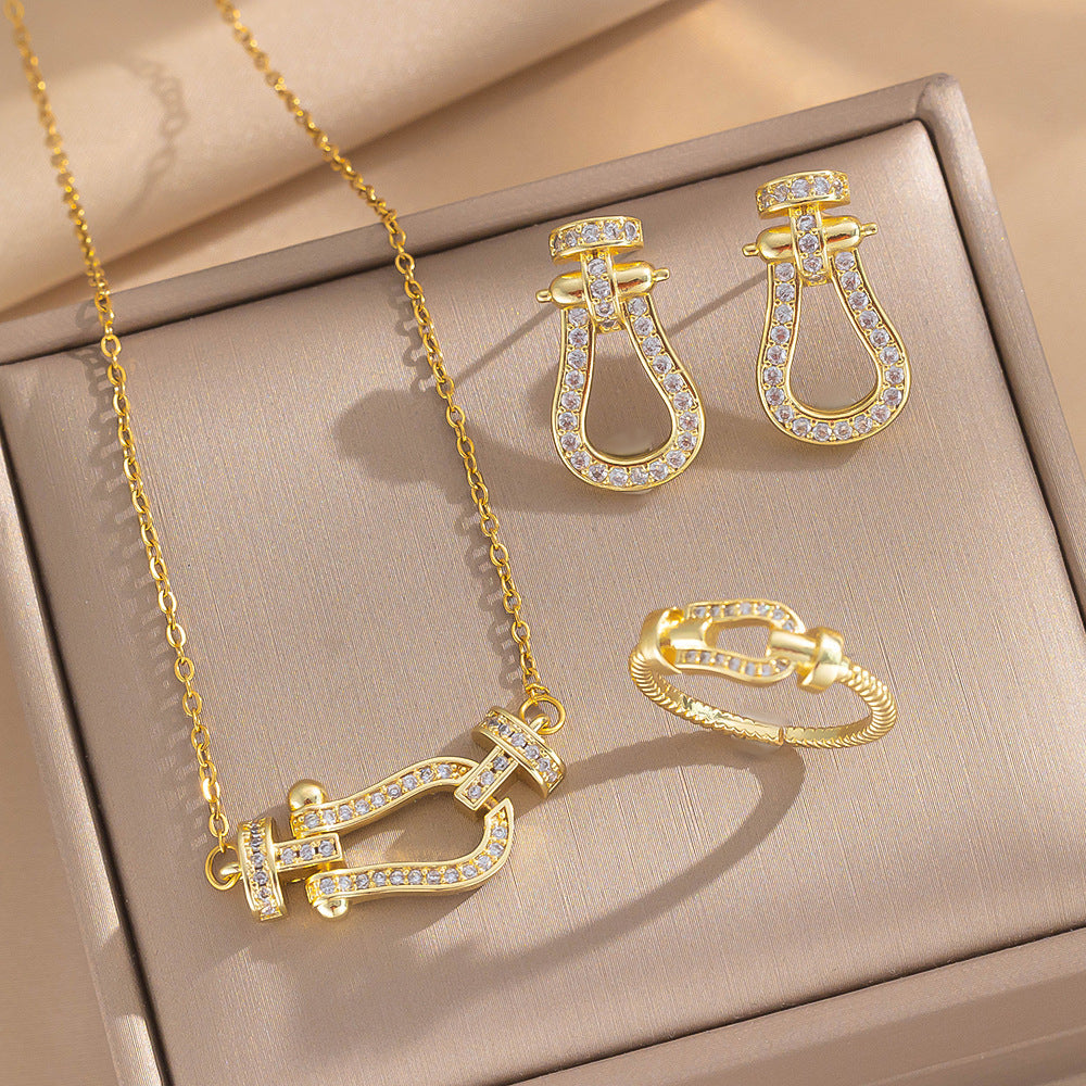 Hot Selling Horseshoe Buckle Necklace Women's Versatile Set